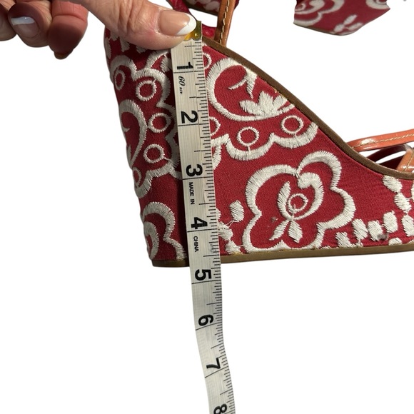 Miu Miu Floral Red Embroidered Ankle Strap Platform Wedge Az 39 - Picture 15 of 16